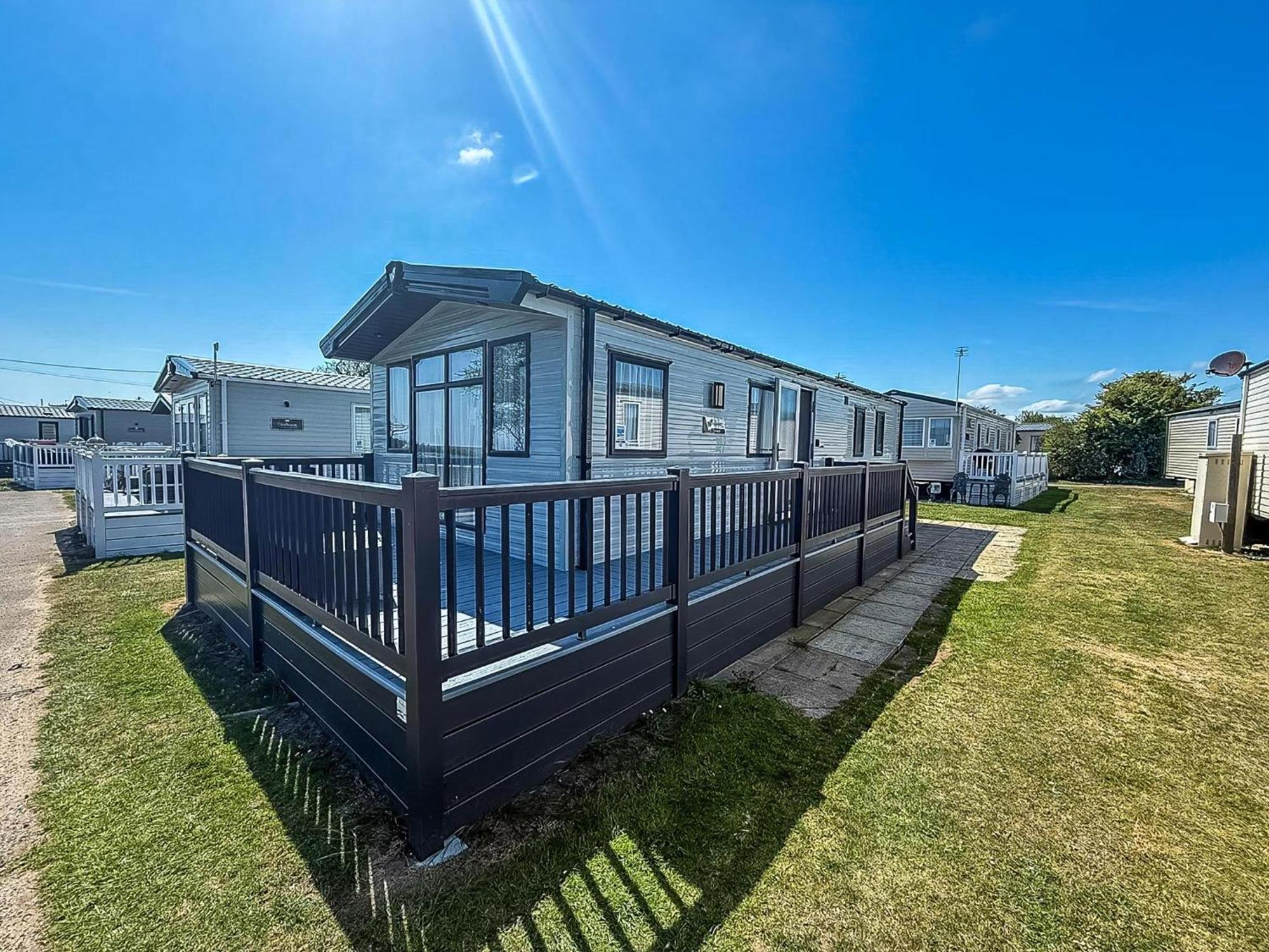 Beautiful 6 Berth Caravan, Nearby Beach In Suffolk Ref 68016Bs Lowestoft Dış mekan fotoğraf